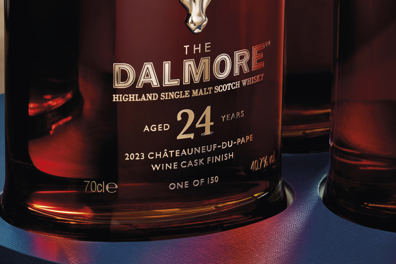 A 7 D CCS TRWCE Bottle I Detail 16X9 300Dpi (1)
