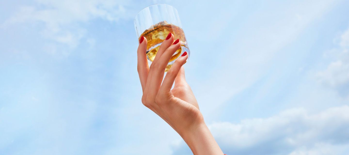 Large Thedalmore Newbrandworld Glass Lifestyle CML BG04 Image 16 9