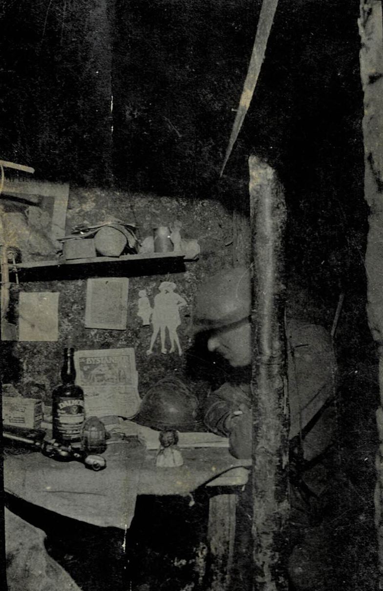 1915 The Dalmore On The Front Line