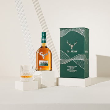 Luminary No.3 2025 Edition & Presentation Case